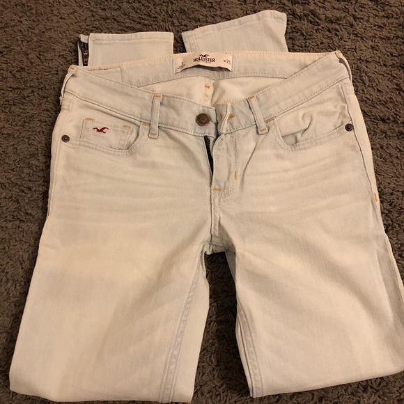 New hollister skinny leg jeans - Picture 3 of 9